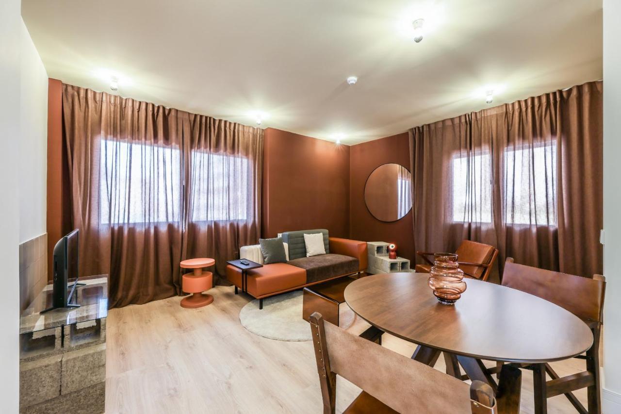 Two-Bedroom Apartment,1478717734:JPEG